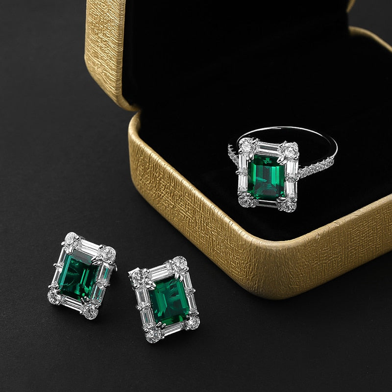 Emerald Square Ring